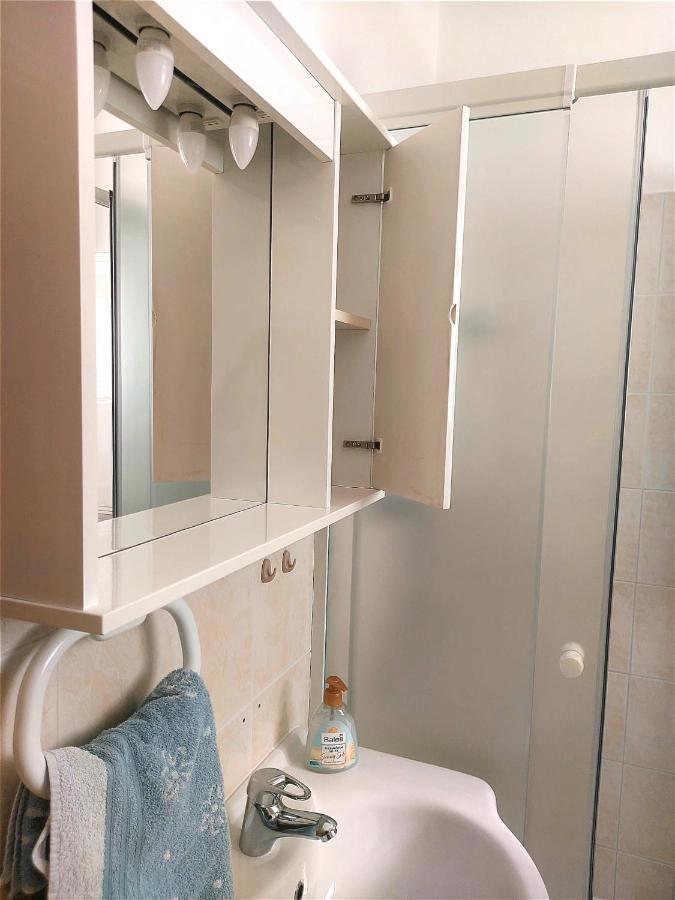 Apartma_Samy Izola Luaran gambar