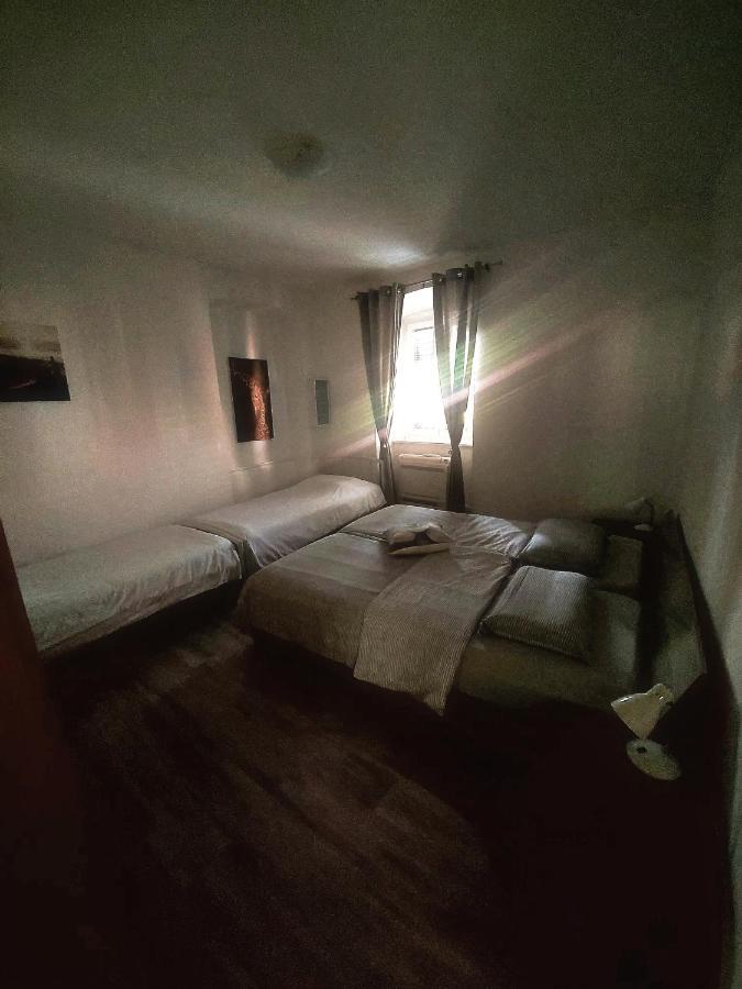 Apartma_Samy Izola Luaran gambar