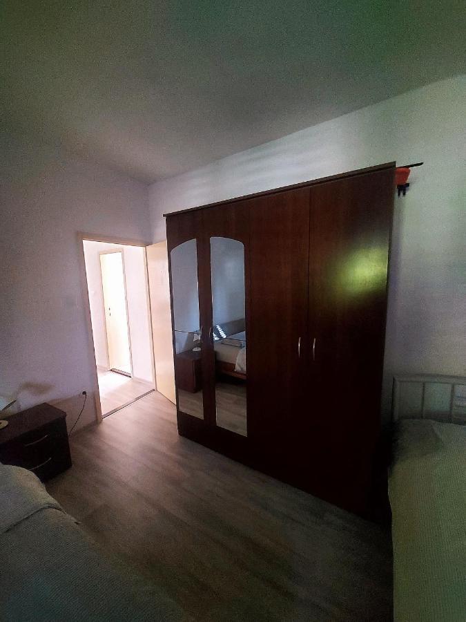 Apartma_Samy Izola Luaran gambar